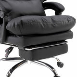 Ausziehbare Fußstütze des Homeoffice Chefsessel Relax Legoro in Schwarz mit verchromtem Gestell von MyBuero